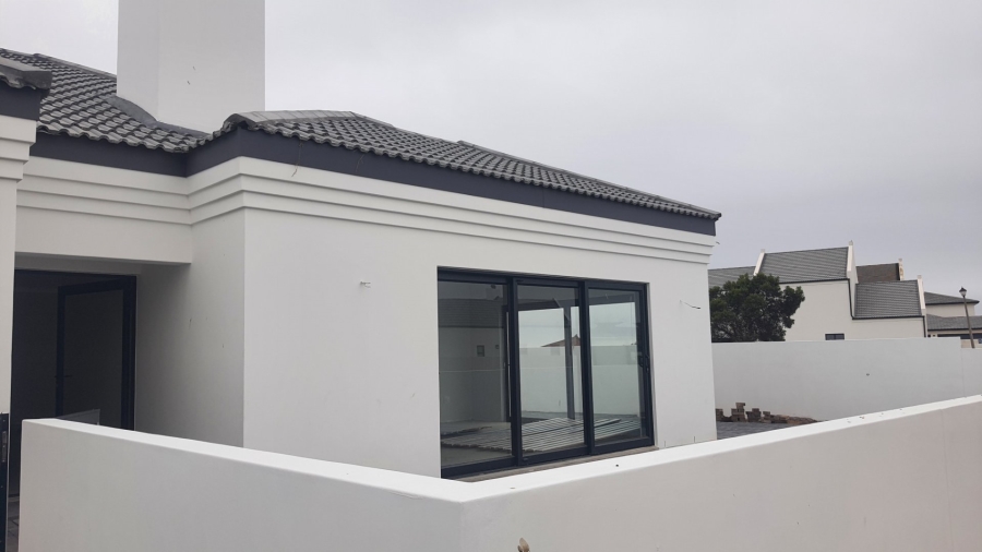3 Bedroom Property for Sale in Sandy Point Beach Estate Western Cape